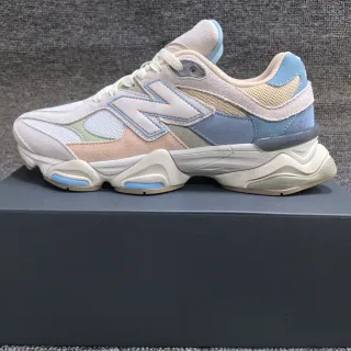 New Balance Beige Bleu Semelle Sculptée Multi-Panneaux Upper Matériau Mixte Baskets Chunky