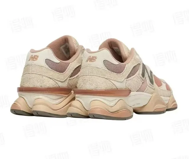 New Balance Beige Pink Tênis Chunky com upper mixto de camurça e malha, sola intermediária 3