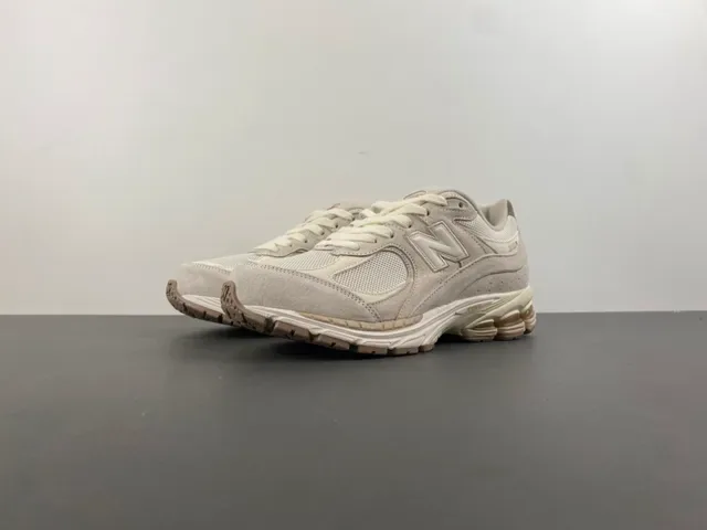 New Balance Beige White Mesh And Suede Upper Dual-Density Foam Midsole Lifestyle Sneakers 10