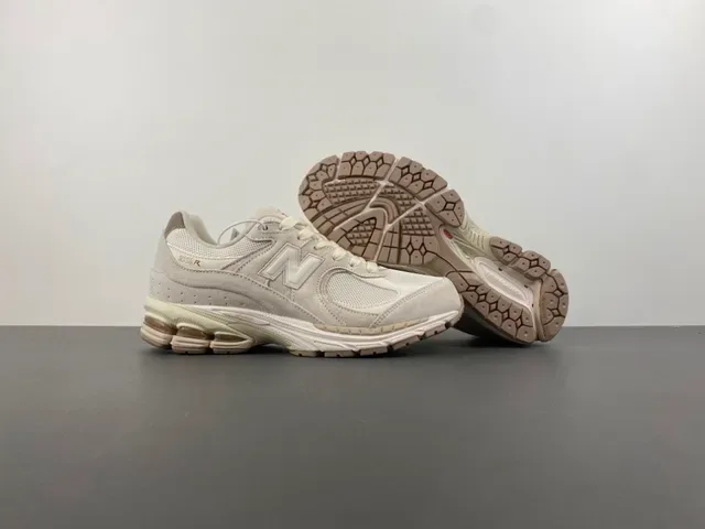 New Balance Beige White Mesh And Suede Upper Dual-Density Foam Midsole Lifestyle Sneakers 12