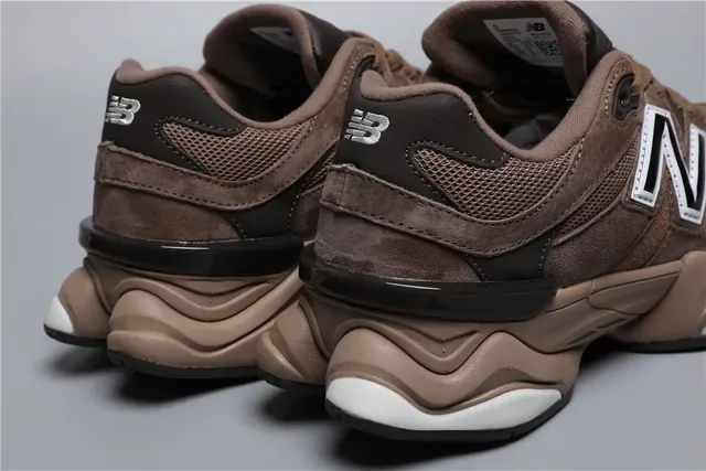 New Balance Marrom Bege Sola Grossa Camurça e Malha Superior Tênis Lifestyle 2