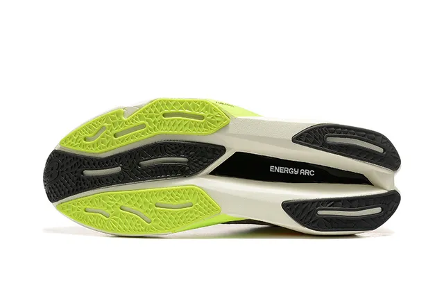 New Balance FuelCell Elite أبيض رمادي شبكة مهندسة علوة هندسية أحذية جري 5