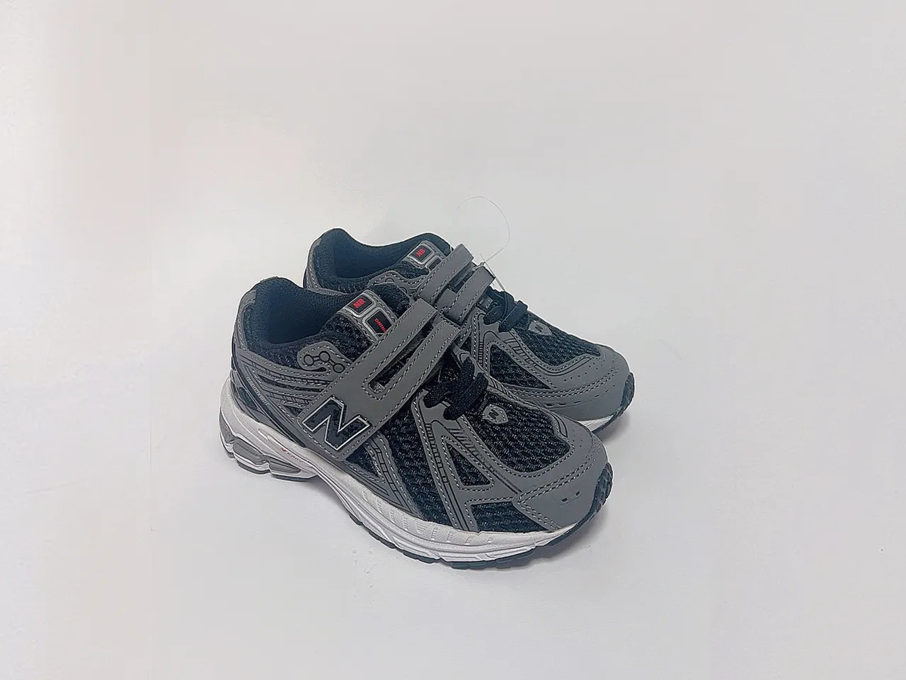 New Balance Chaussures de course Gris Rose Tige en maille Détails synthétiques 2