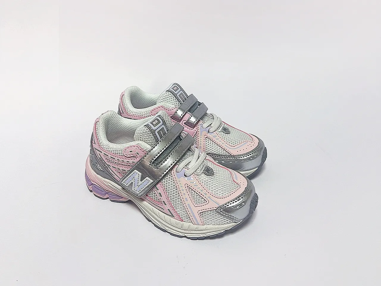 New Balance Chaussures de course Gris Rose Tige en maille Détails synthétiques 3