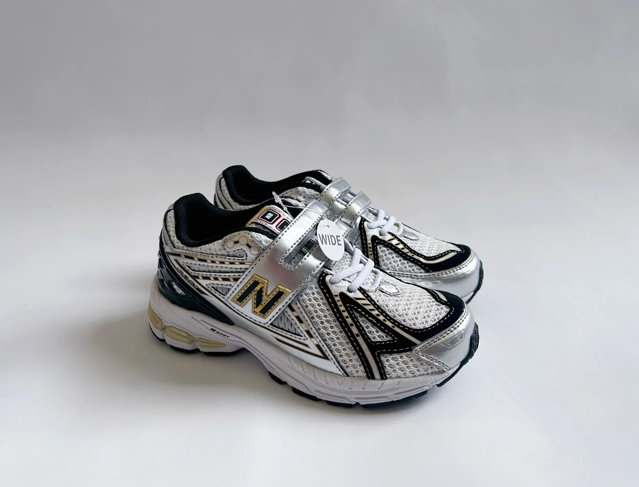 New Balance Chaussures de course Gris Rose Tige en maille Détails synthétiques 6