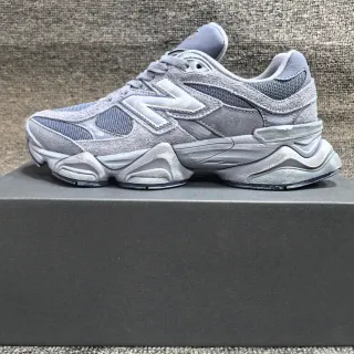 New Balance رمادي أبيض ميد سول مصمم جلد سويد وشبيكة حذاء رياضي سميك