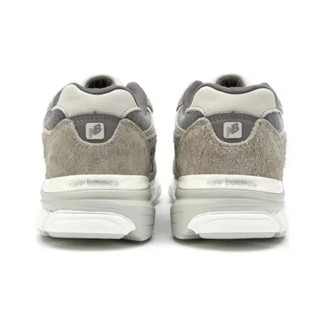 New Balance Gray White Suede And Mesh Upper Chunky Midsole Lifestyle Sneakers 4