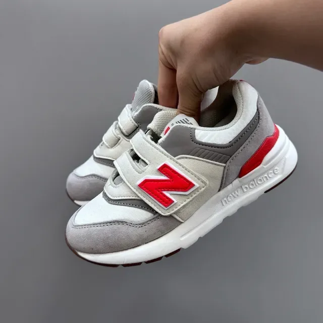 New Balance Chaussures Lifestyle Gris Blanc à Fermeture Velcro avec Sangle, Haut en Maille-Suede à Couches 15