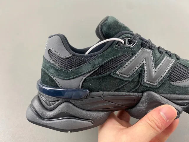 New Balance Verde Preto Solado Multicamadas Camurça e Malha Superior Tênis Chunky 3