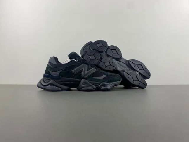 New Balance Verde Preto Solado Multicamadas Camurça e Malha Superior Tênis Chunky 12