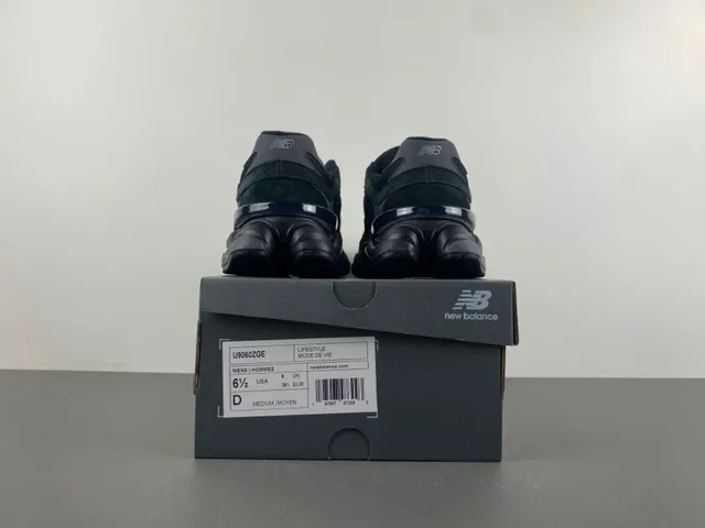 New Balance Verde Preto Solado Multicamadas Camurça e Malha Superior Tênis Chunky 17