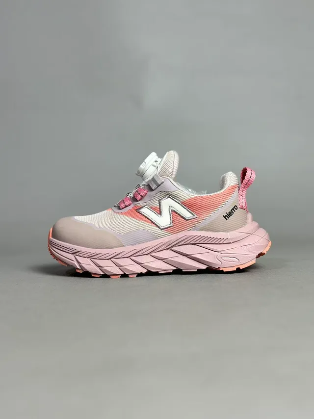 New Balance Hiero حذاء رياضي وردي بيج سميك 8