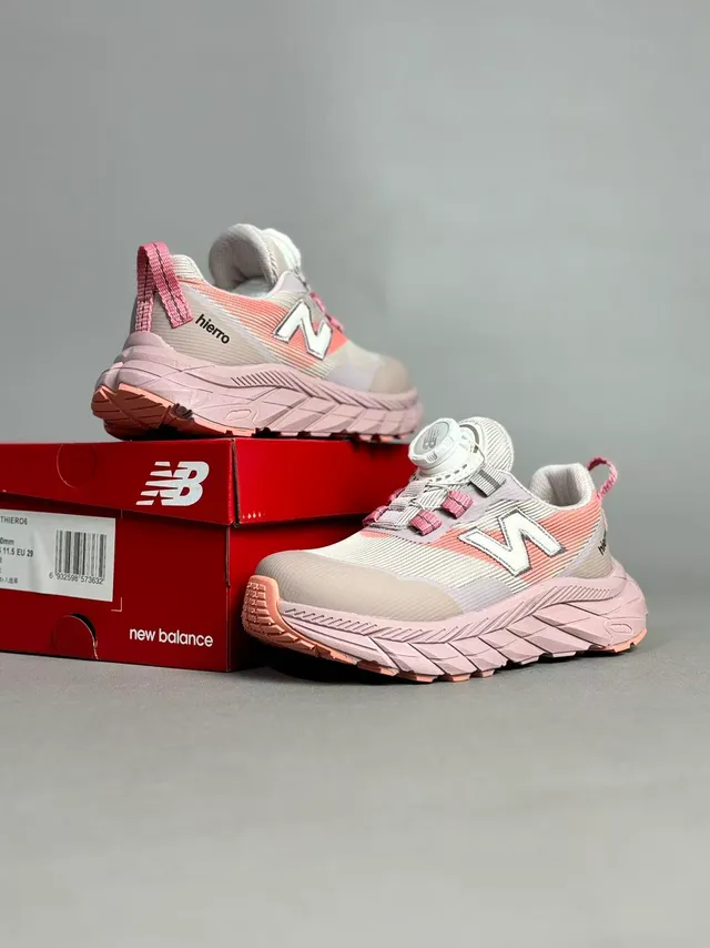 New Balance Hiero حذاء رياضي وردي بيج سميك 13