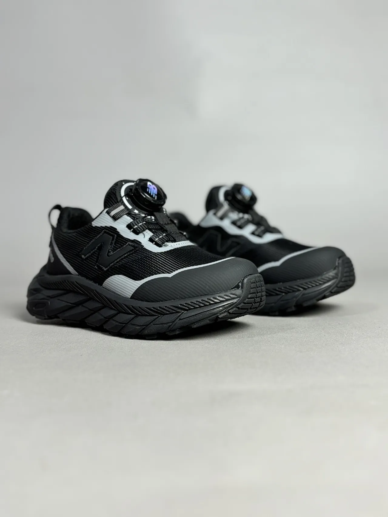 New Balance Hiero حذاء رياضي وردي بيج سميك 17
