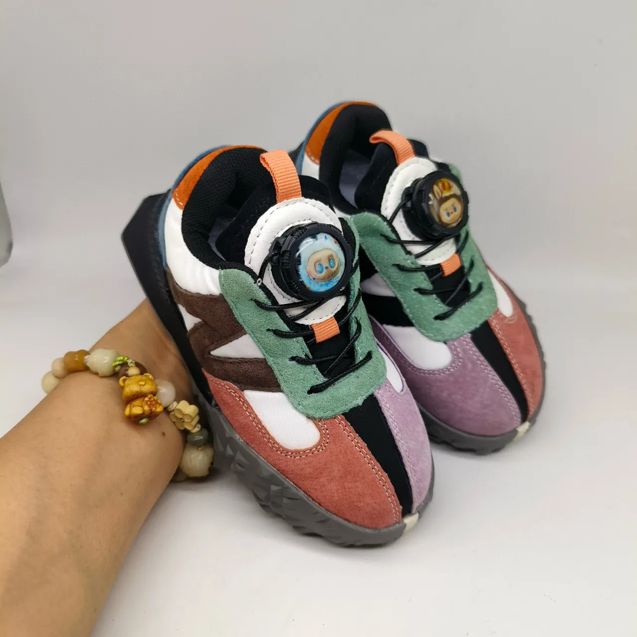 New Balance متعدد الألوان ريترو رانر متعدد الطبقات سويدي أسلوب حياة سنيكرز 16