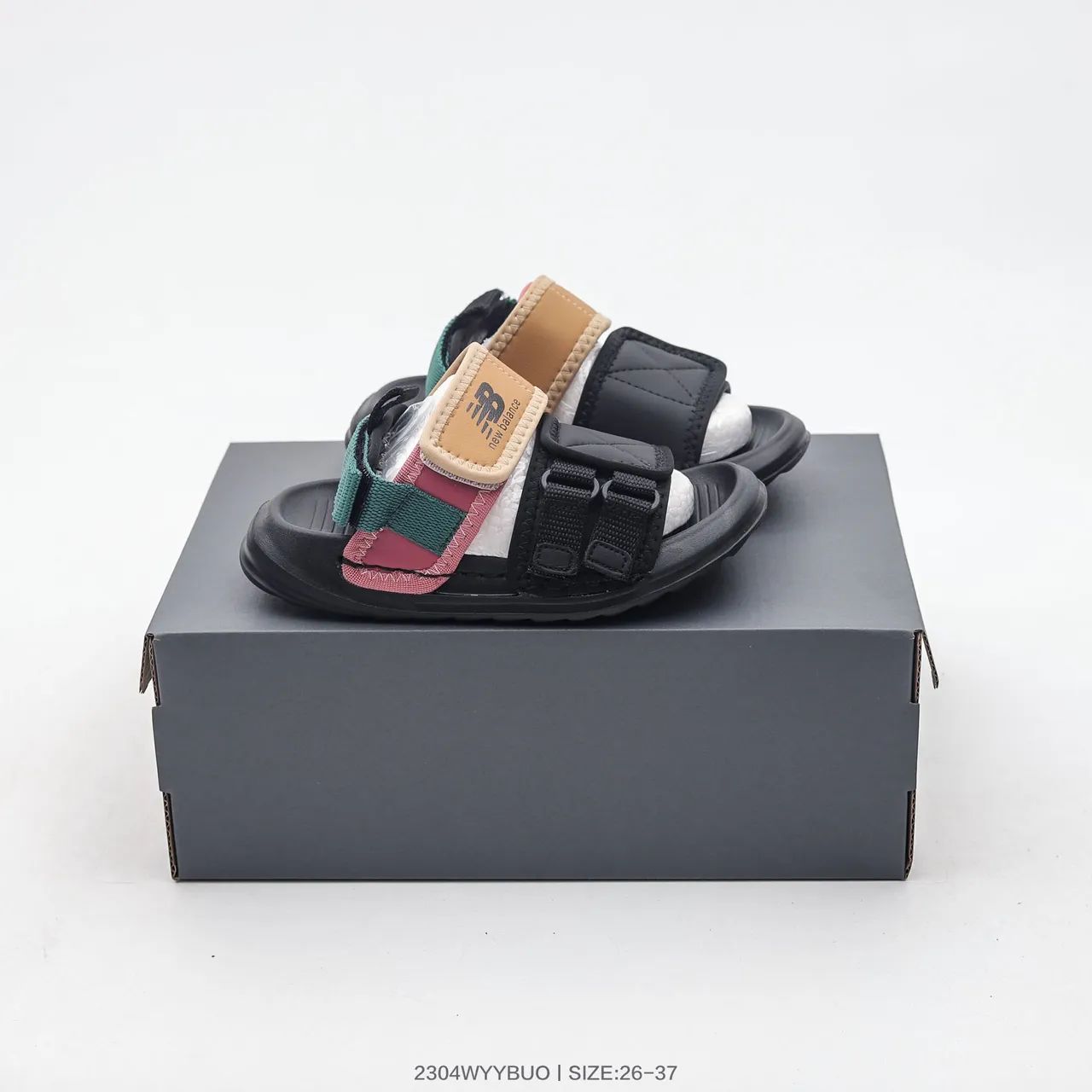 New Balance Sandales roses multicolores multi-sangles ajustables avec boucle 12