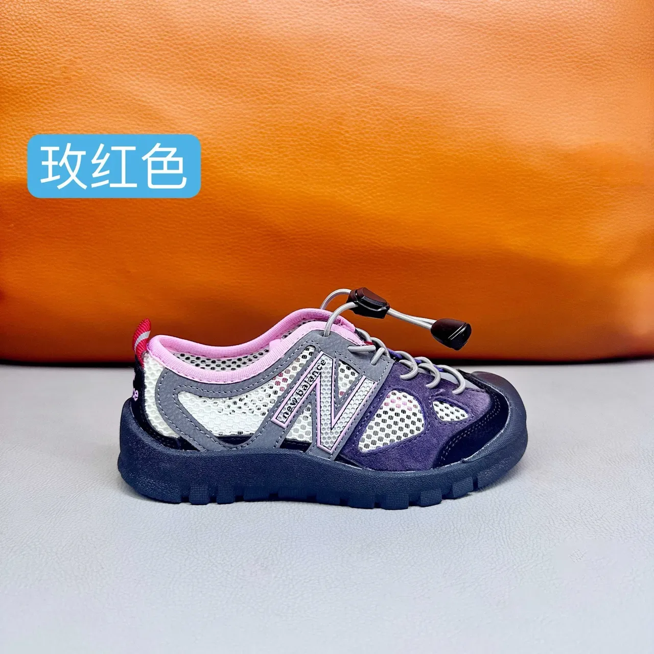 New Balance Tênis rosa roxo com upper de malha, sem cadarço, fechamento toggle 3
