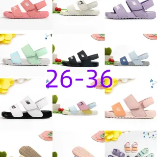 New Balance Sandales Casuales Rose à deux brides avec fermeture Velcro