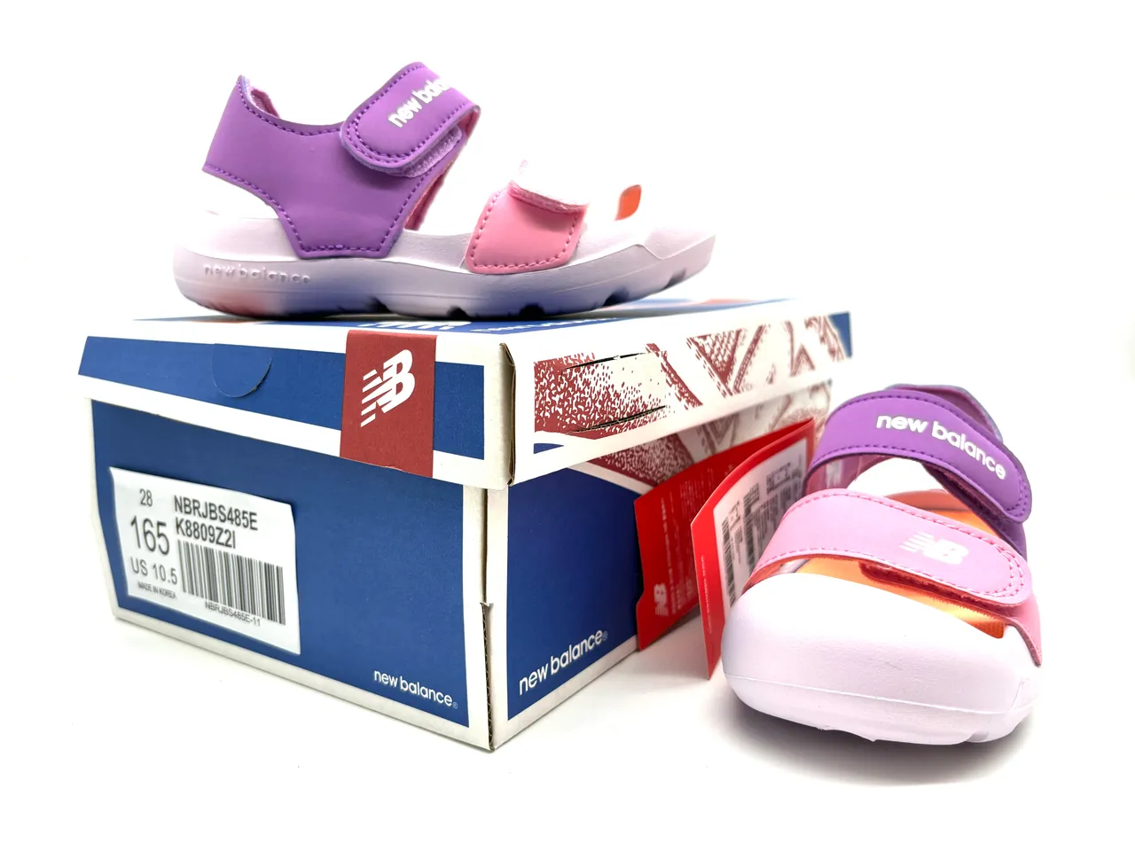 New Balance Sandales Casual à deux brides avec fermeture Velcro semelle en caoutchouc moulé en violet et rose 4