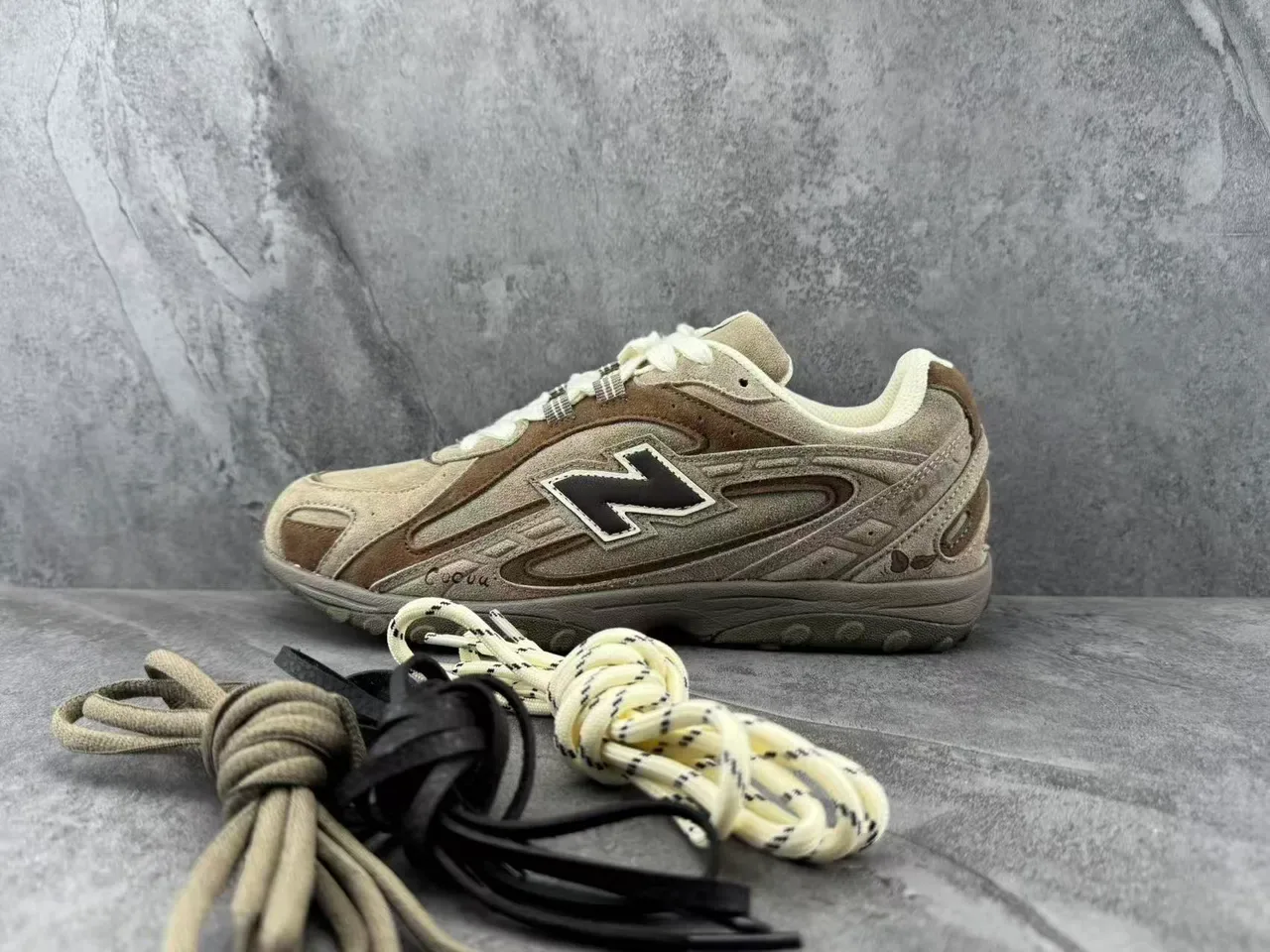New Balance Retro Runner Beige Brown Cocoa Lifestyle Sneakers 2