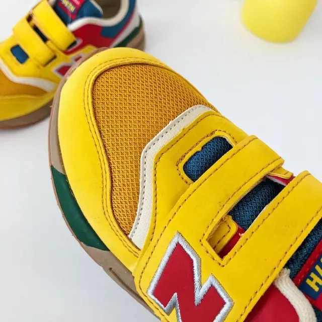 New Balance Amarelo Vermelho Low-Top Velcro Strap Closure Lifestyle Sneakers 5