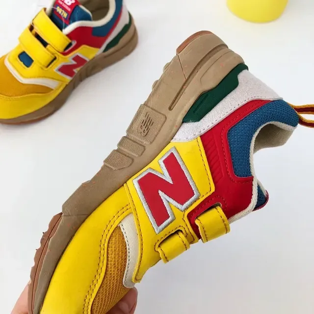 New Balance Amarelo Vermelho Low-Top Velcro Strap Closure Lifestyle Sneakers 6