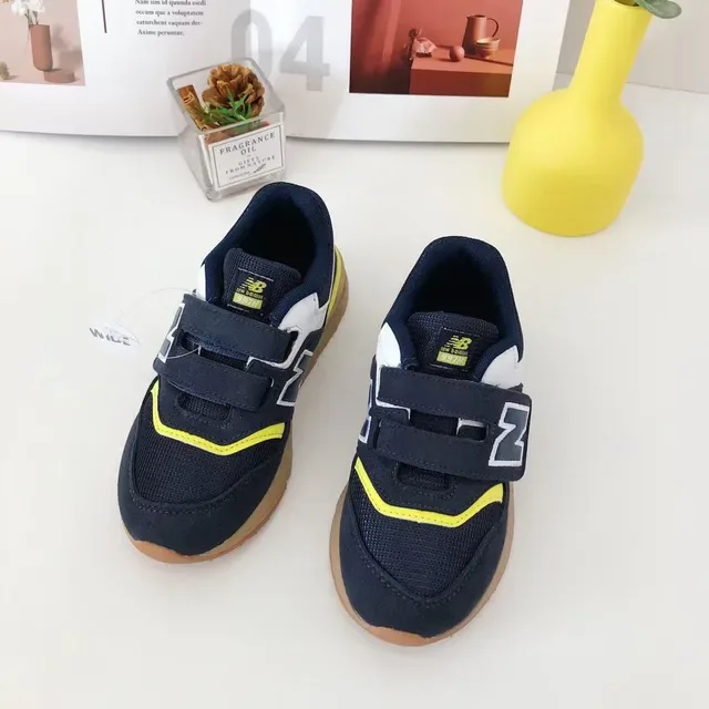 New Balance Amarelo Vermelho Low-Top Velcro Strap Closure Lifestyle Sneakers 13
