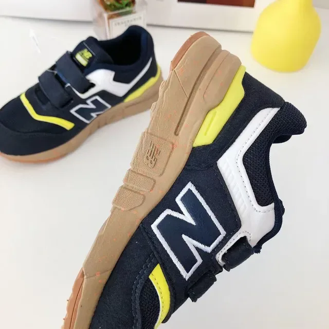 New Balance Amarelo Vermelho Low-Top Velcro Strap Closure Lifestyle Sneakers 14