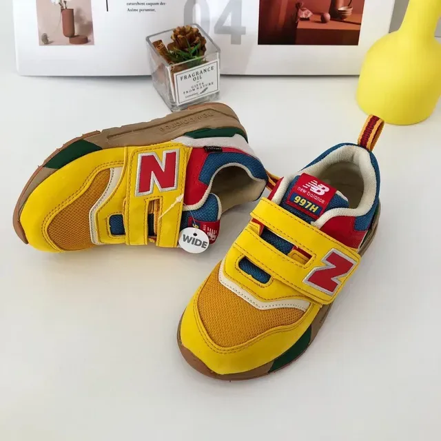 New Balance Amarelo Vermelho Low-Top Velcro Strap Closure Lifestyle Sneakers 16