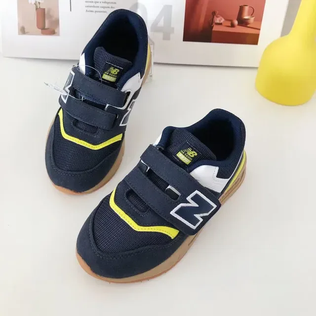 New Balance Amarelo Vermelho Low-Top Velcro Strap Closure Lifestyle Sneakers 21