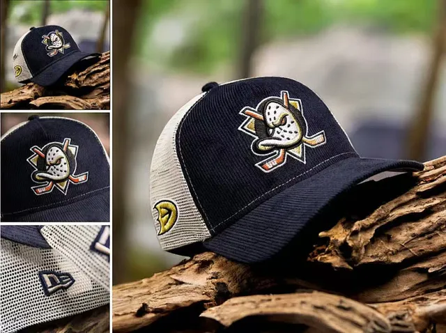 New Era 9FORTY New York Rangers Black Tonal Embroidered Baseball Cap 2