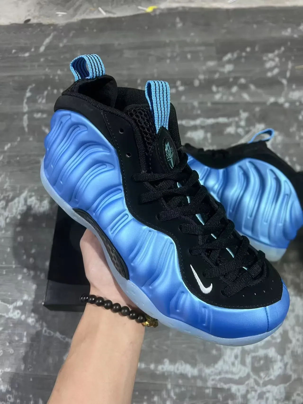 Nike Air Foamposite One Metallic Blue Black Lifestyle Sneakers 2