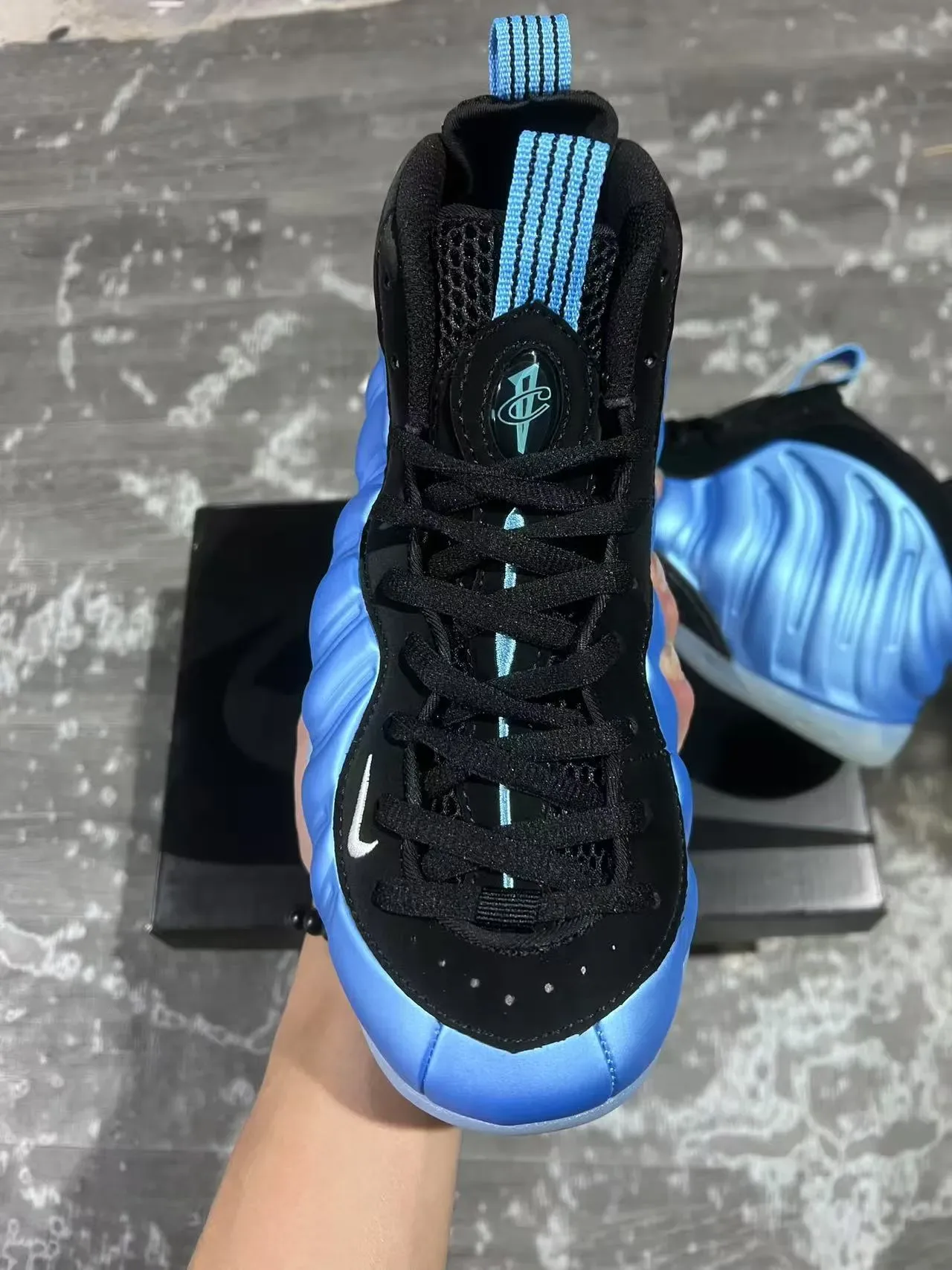 Nike Air Foamposite One Metallic Blue Black Lifestyle Sneakers 3