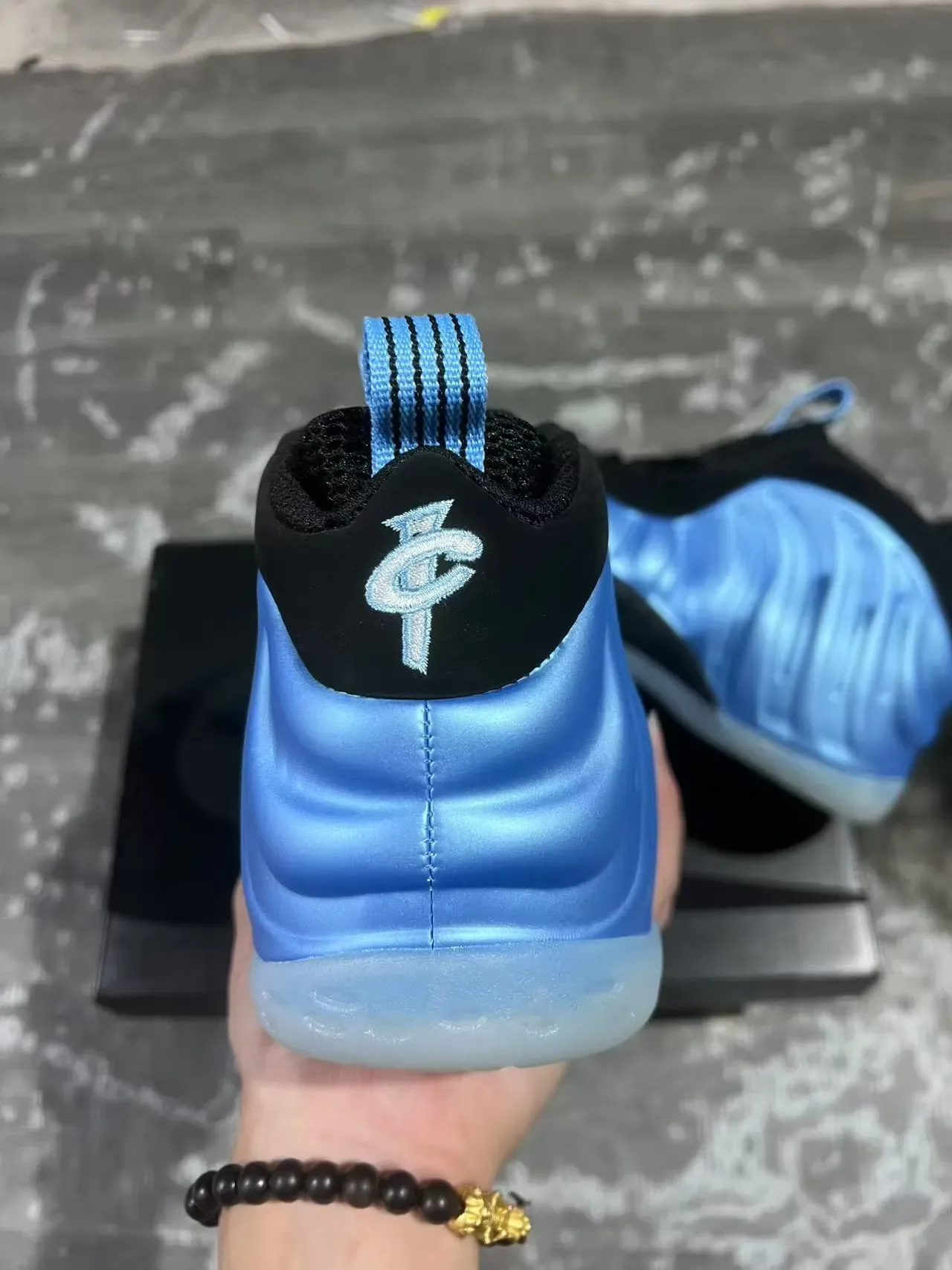 Nike Air Foamposite One Metallic Blue Black Lifestyle Sneakers 8