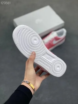Nike Air Force 1 Glitter Pink Lifestyle Sneakers 2