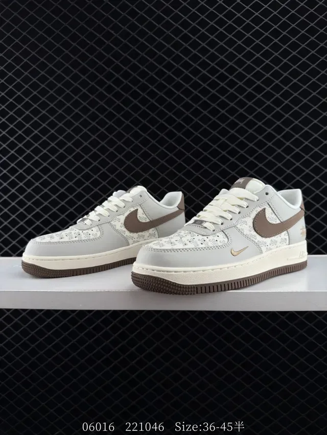 Nike Air Force 1 Low Stussy Off-White Brown Metallic Gold Lifestyle Sneakers 2