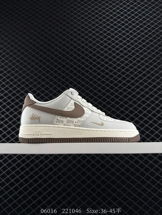 Nike Air Force 1 Low Stussy Off-White Brown Metallic Gold Lifestyle Sneakers 6