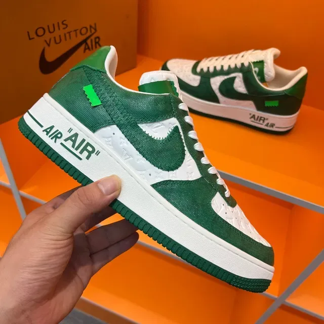 Nike Air Force 1 Sneakers Lifestyle Blanc et Vert Monogramme 4