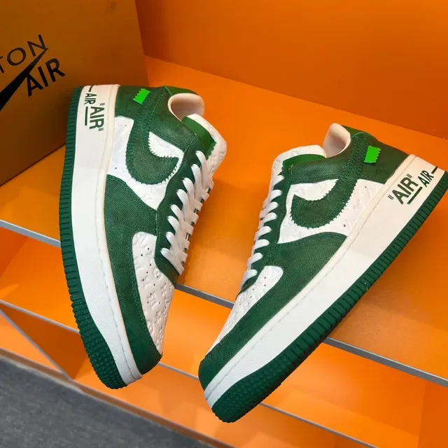 Nike Air Force 1 Sneakers Lifestyle Blanc et Vert Monogramme 6