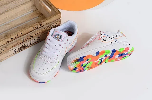 Nike Air Force 1 White Red Lifestyle Sneakers 20