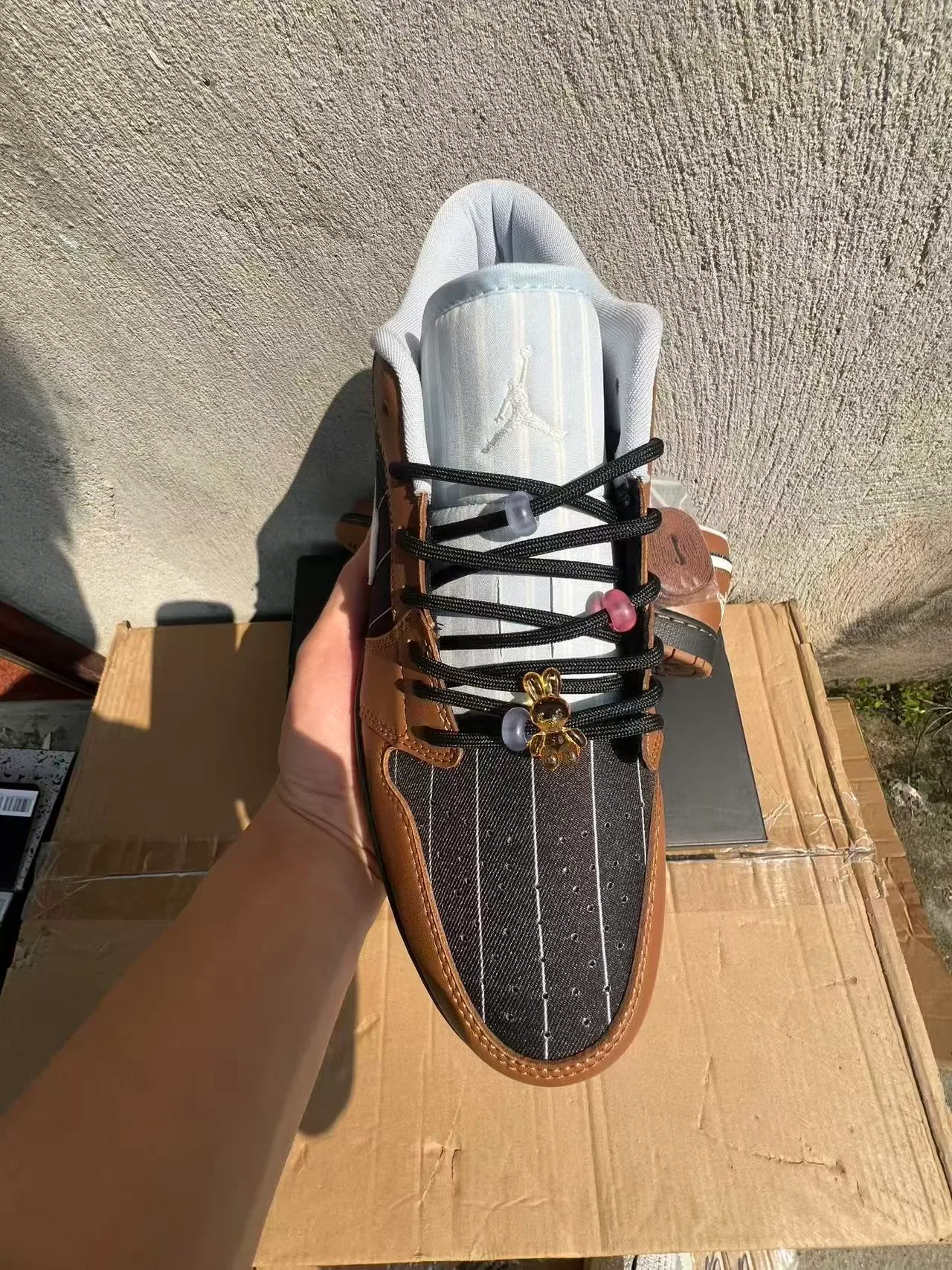 Nike Air Jordan 1 سنيكرز لايف ستايل بني بين سترايب 3