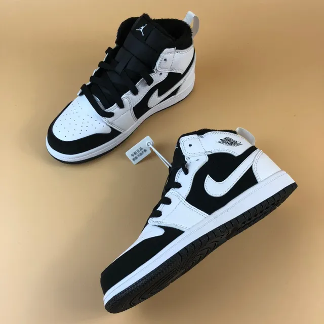 Nike Air Jordan 1 High Black White Orange Basketball Shoes 9