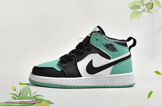 Nike Air Jordan 1 High Teal and White Basketball Shoes 15