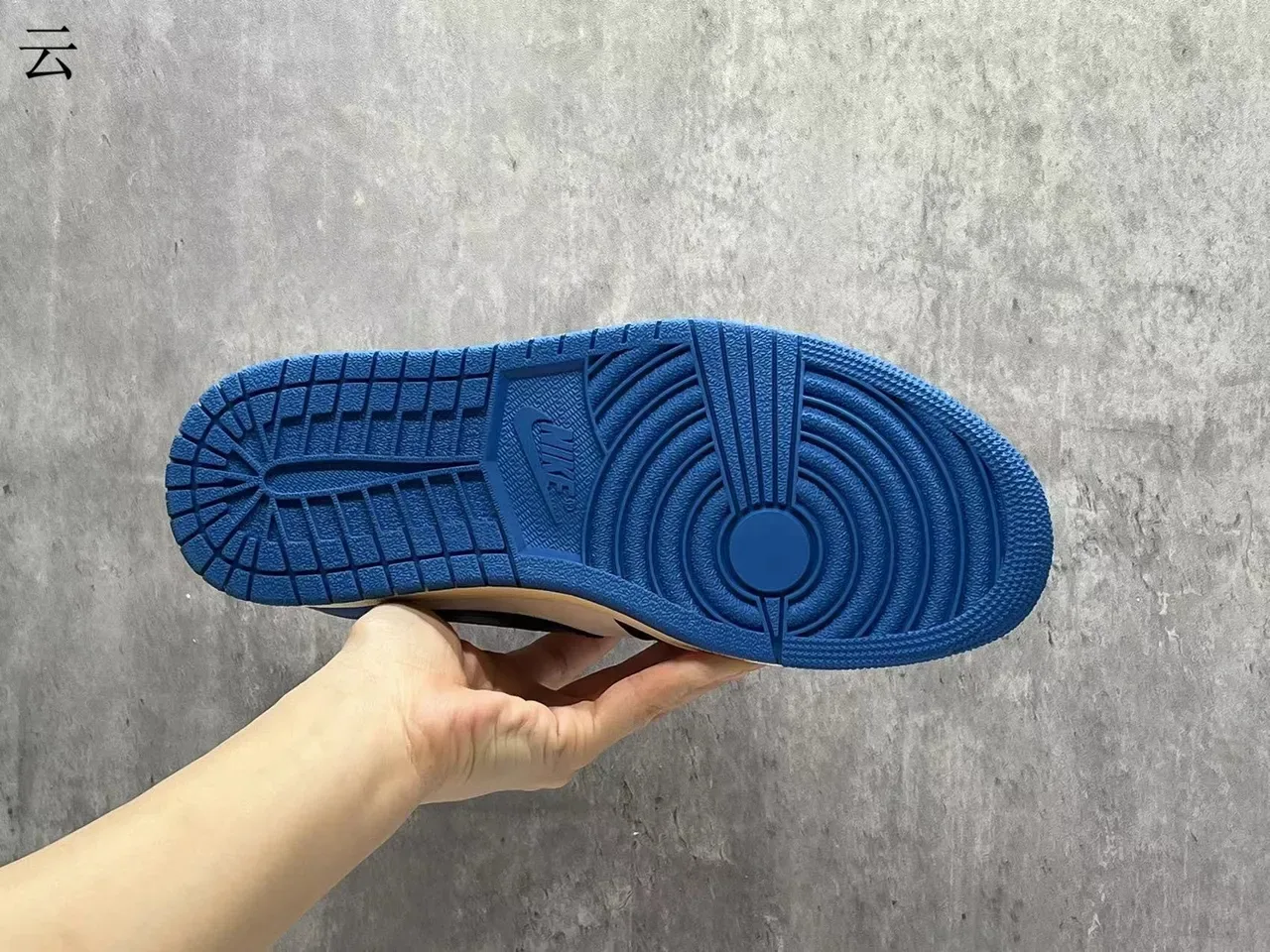Nike Air Jordan 1 Low Black Blue Silhouette Multi-Panel Leather Construction Lifestyle Sneakers 4