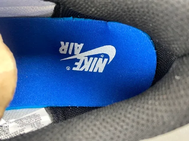 Nike Air Jordan 1 Travis Scott Collaboration Chaussures Lifestyle Bleu Blanc Crème 9