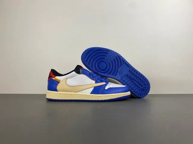 Nike Air Jordan 1 Travis Scott Collaboration Chaussures Lifestyle Bleu Blanc Crème 13
