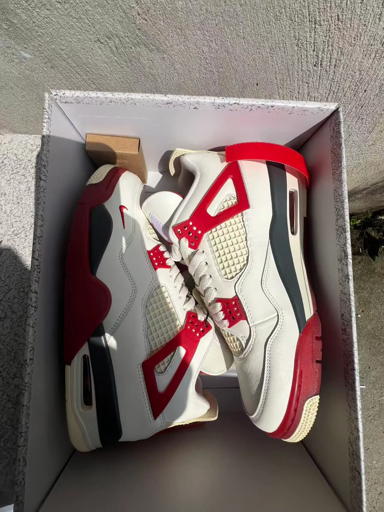 Nike Air Jordan 4 White Red Black Basketball Shoes 9