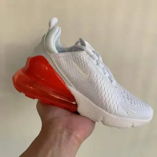 Nike Air Max 270 chaussures de course blanches et rouges