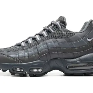 Nike Air Max 95 গাঢ় ধূসর কুইল্টেড ওয়েভ প্যানেল লাইফস্টাইল স্নিকার্স