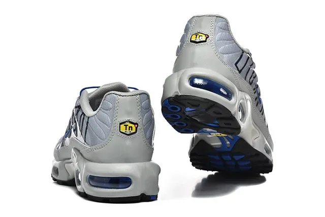 Nike Air Max Plus Gradient Purple Wave Lifestyle Sneakers 2